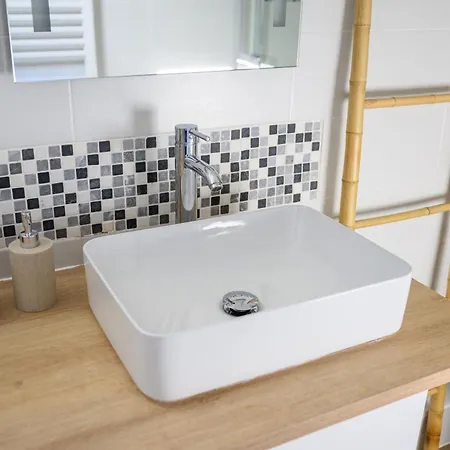 Grand Avec Balcon Hyper - Centre Apartment Tarbes