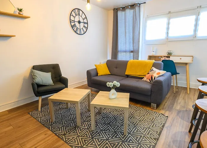 Grand Avec Balcon Hyper - Centre * Tarbes